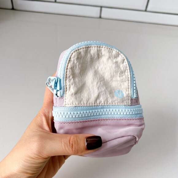 90% NEW LULULEMON PURSE, PINK BLUE COLOUR - Picture 1 of 10